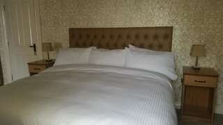 Отели типа «постель и завтрак» The Central, Buncrana Банкрана Улучшенный номер с кроватью размера «king-size»-2